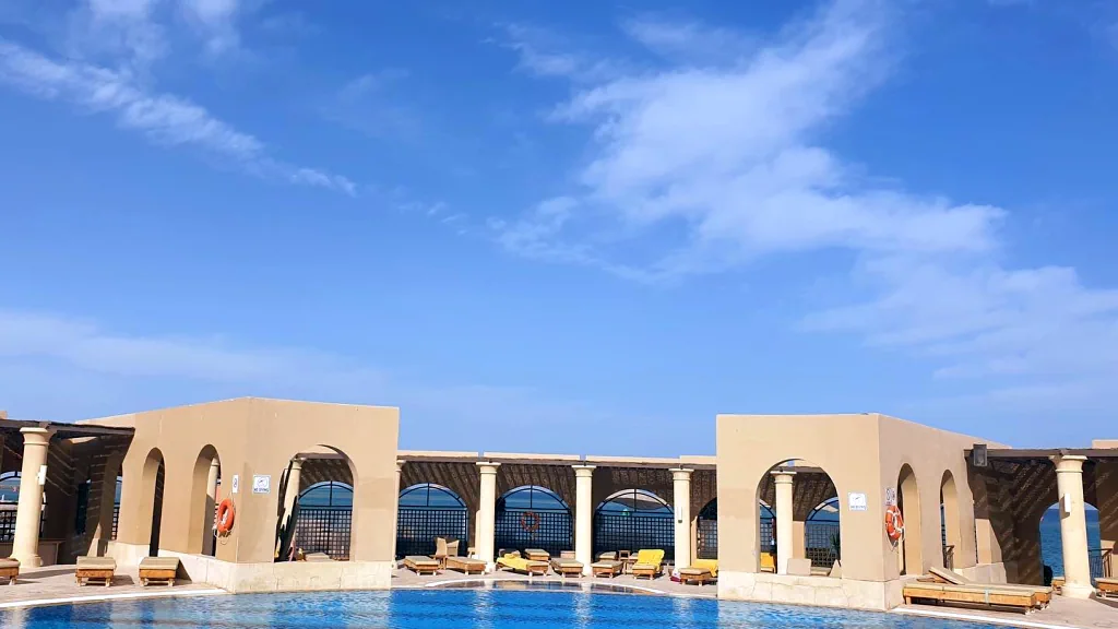 الفندق ثرى كورنرز أوشن فيو - الجونة